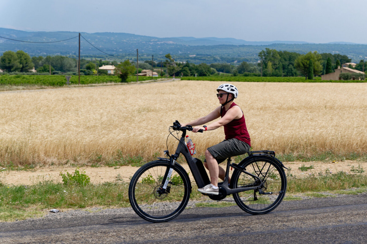 Balade Ã  vÃ©lo Ã©lectrique dans le Luberon