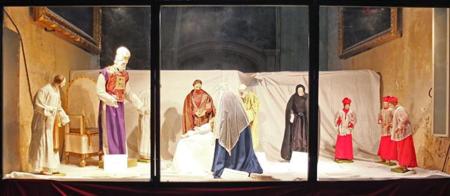 CRECHES BLANCHES ET CHEMIN DE SAINT-JACQUES CRECHES BLANCHES ET CHEMIN DE SAINT-JACQUES