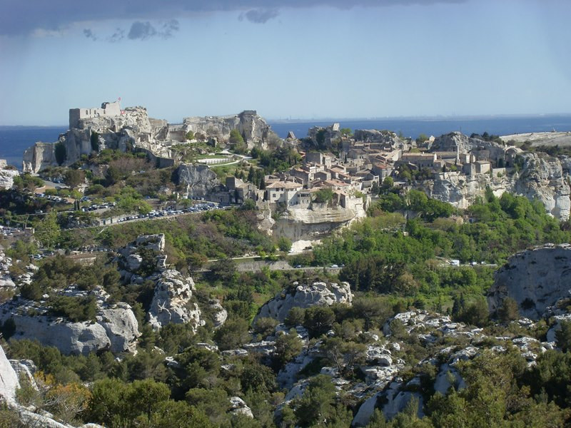baux de provence Aix en Provence tourist office  booking center 