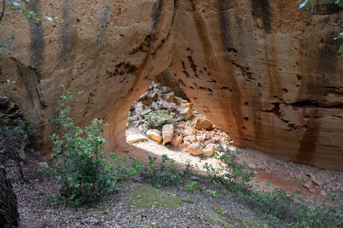 Peindre dans les carriÃ¨res de BibÃ©mus