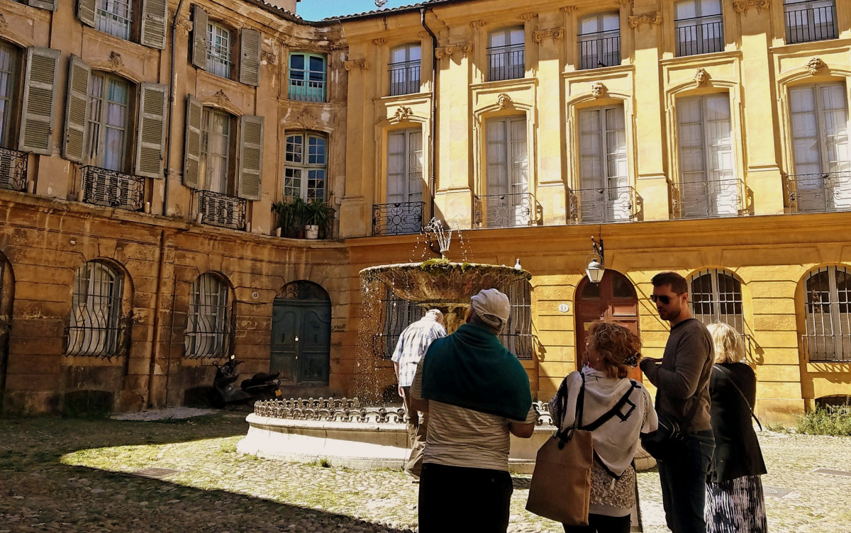 Visite guidée pédestre : LES HOTELS PARTICULIERS AIXOIS