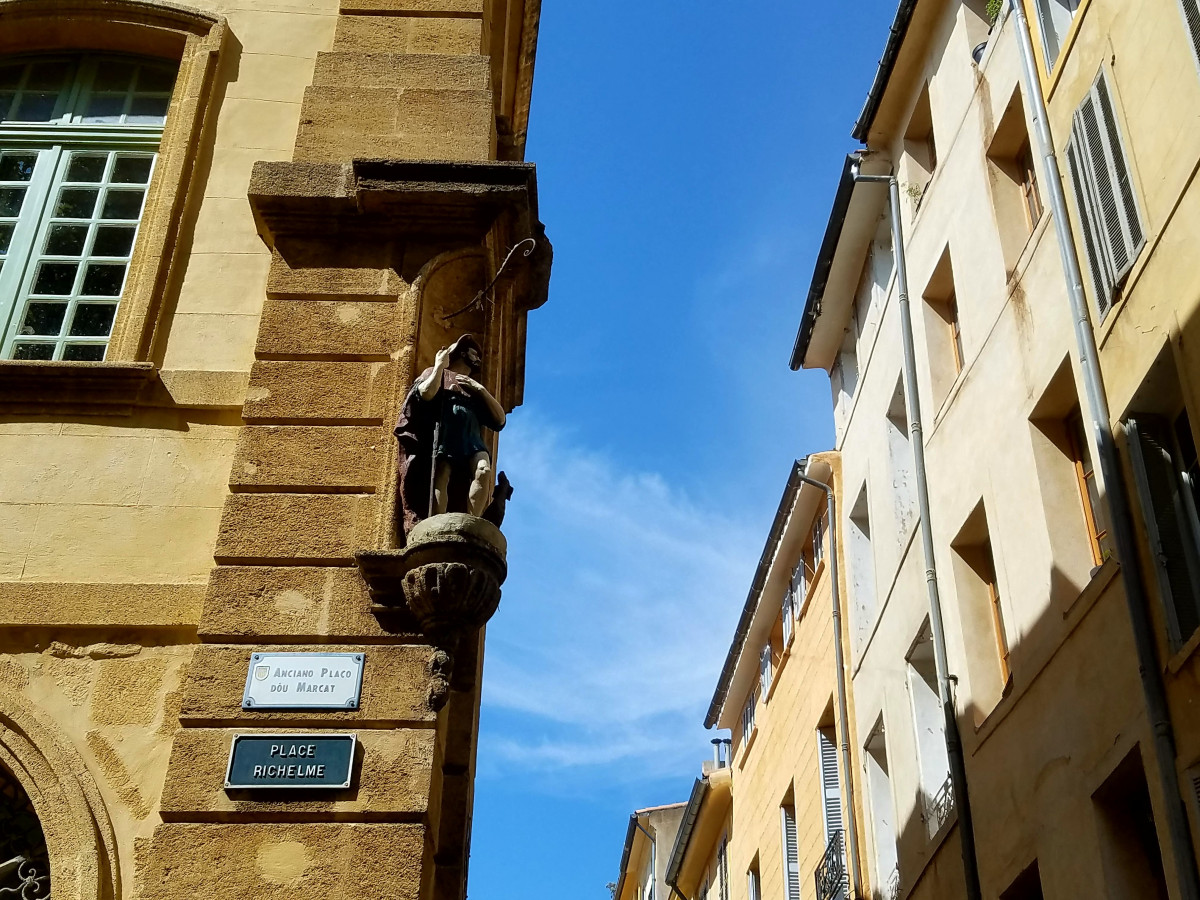 Visite guidÃ©e pÃ©destre : LES RUES SE RACONTENT