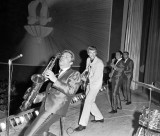 8-henry-ely-aix-johnny-hallyday-1965-au-rex-d-aix-signe-e-218894