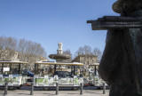 LE PETIT TRAIN TOURISTIQUE - Lieu de départ - Statue Cezanne