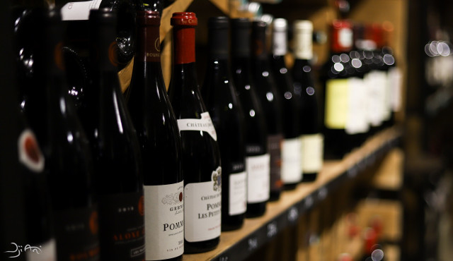 La Cave du Cours Mirabeau - wine tasting