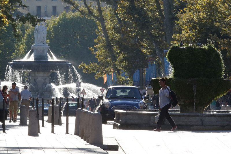 Visite guidée pédestre : Places et fontaines, les joyaux du vieil Aix 